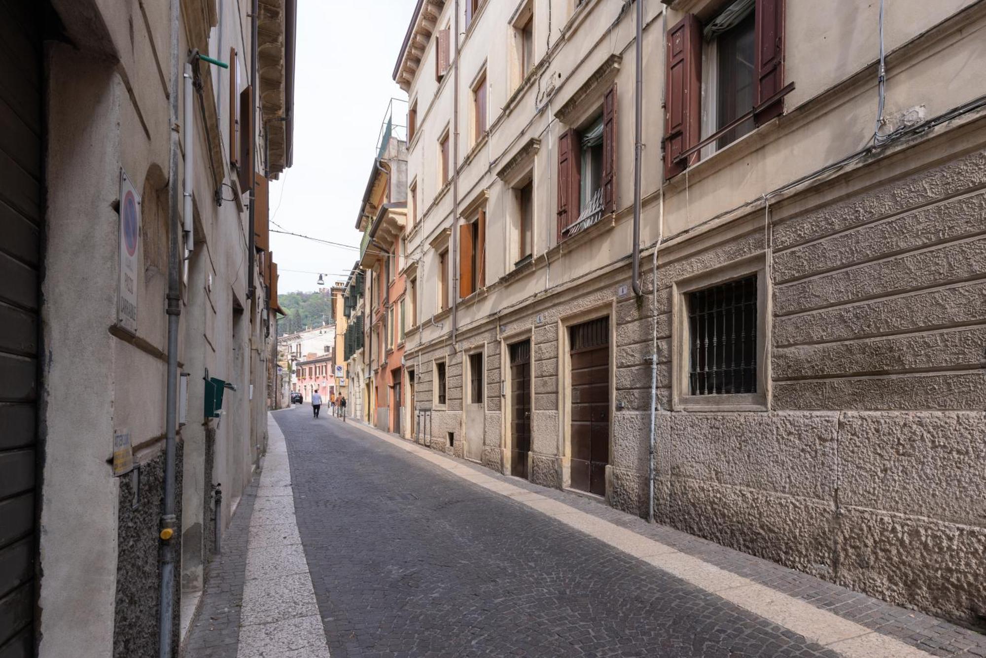 Anticavalle Intero Appartamento Verona Esterno foto